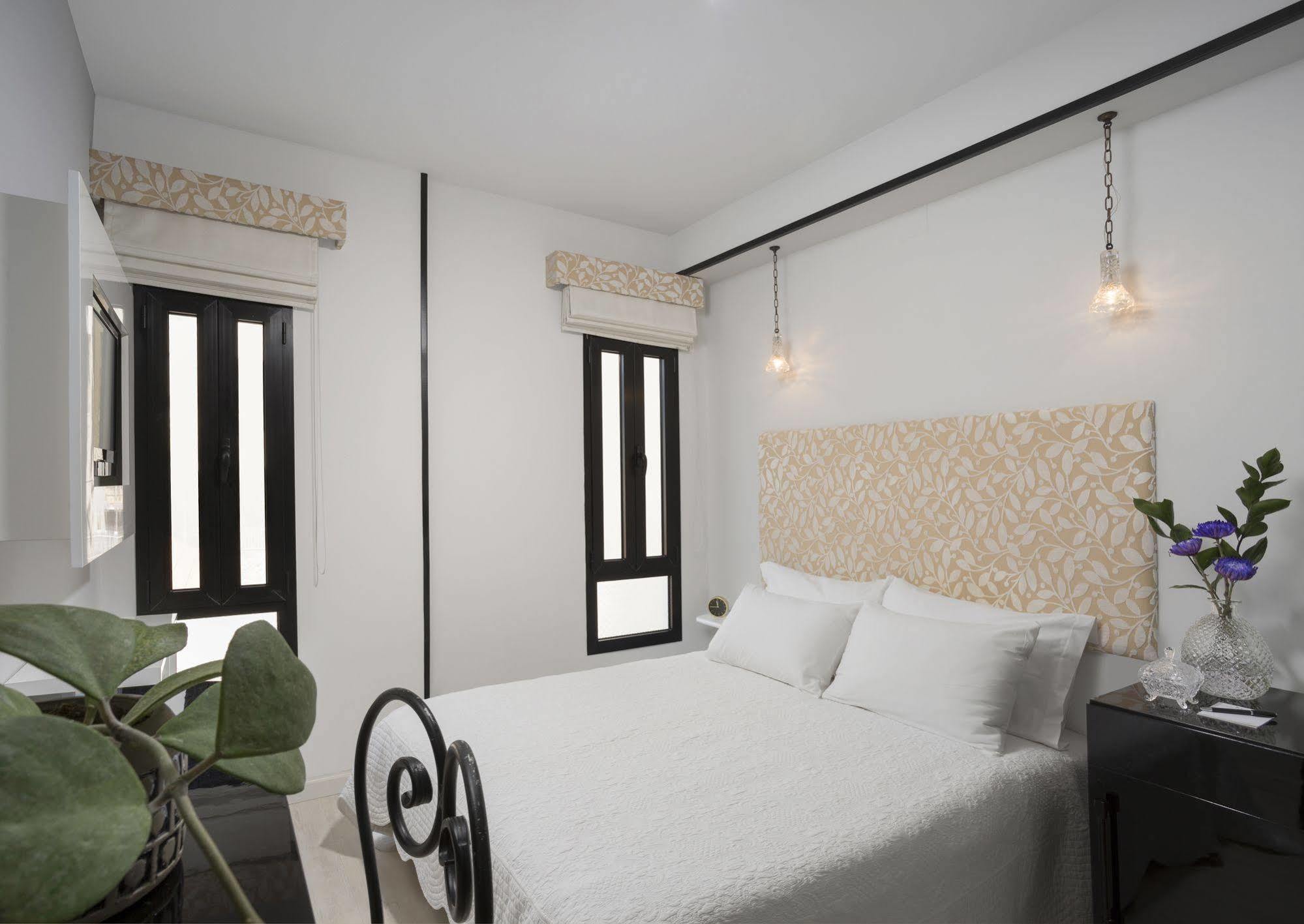 Shtarkman Erna Boutique Hotel Нахария Екстериор снимка